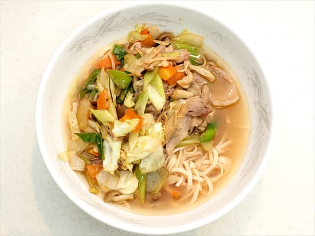 九州まーめんでラーメン